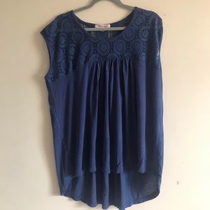 Blue sleeve blouse with lace shoulder accent